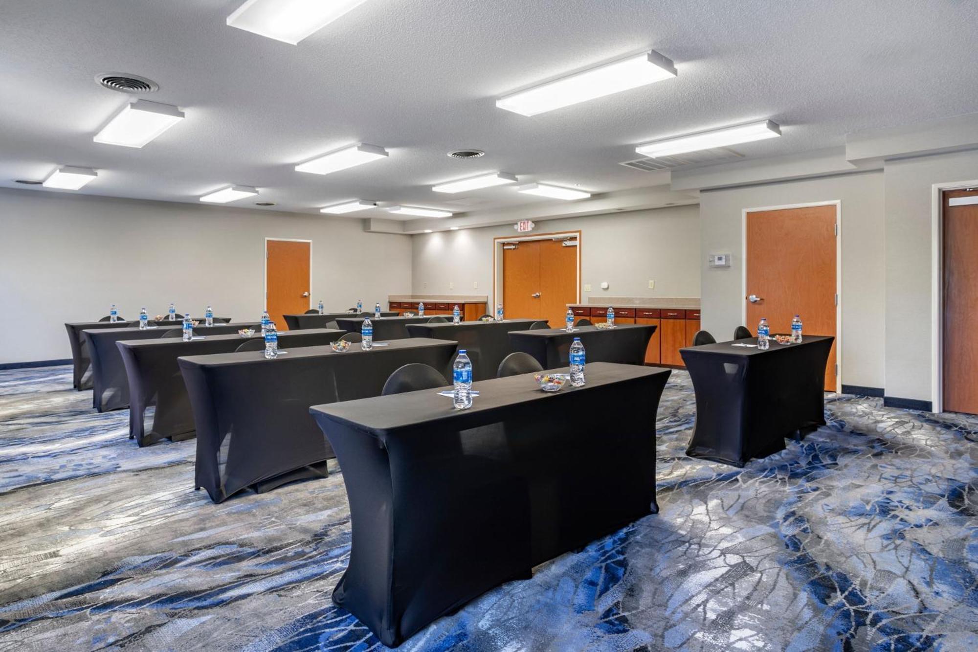 Fairfield Inn & Suites Cherokee Esterno foto